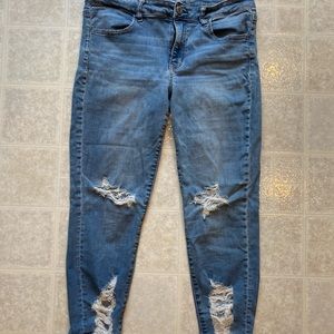 American Eagle cropped ankle jeans